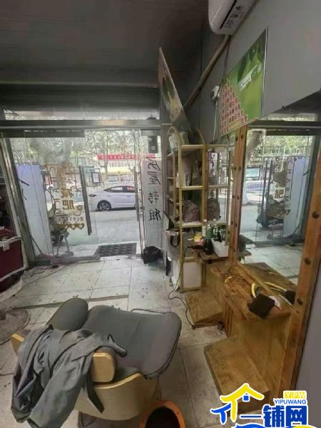 ��һ�����������Ͼ�·��������������ת��ʵ��ͼƬ