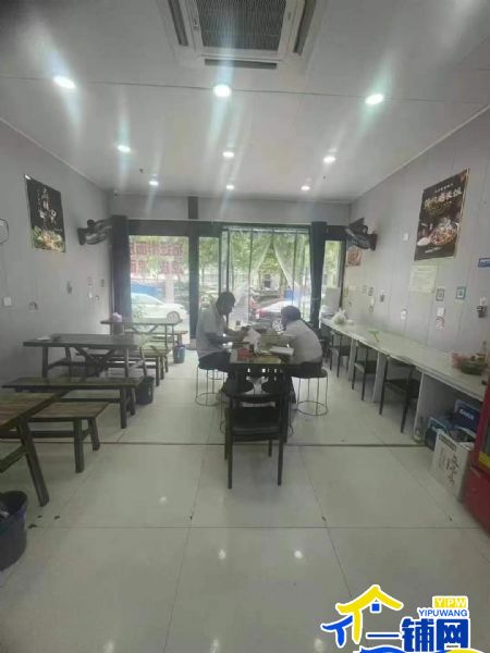 ��һ���������¾���С�Ե�ת��ʵ��ͼƬ